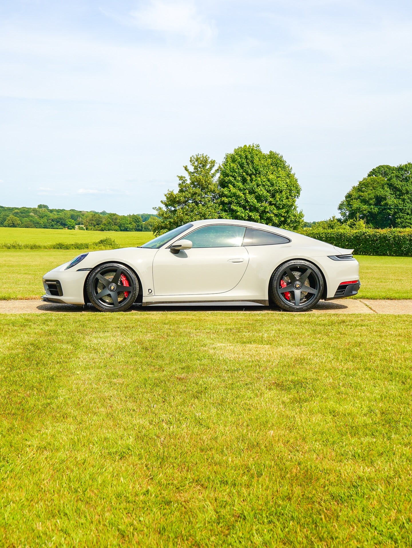 Porsche 992 GTS Carbon Pack DD1 Wheels
