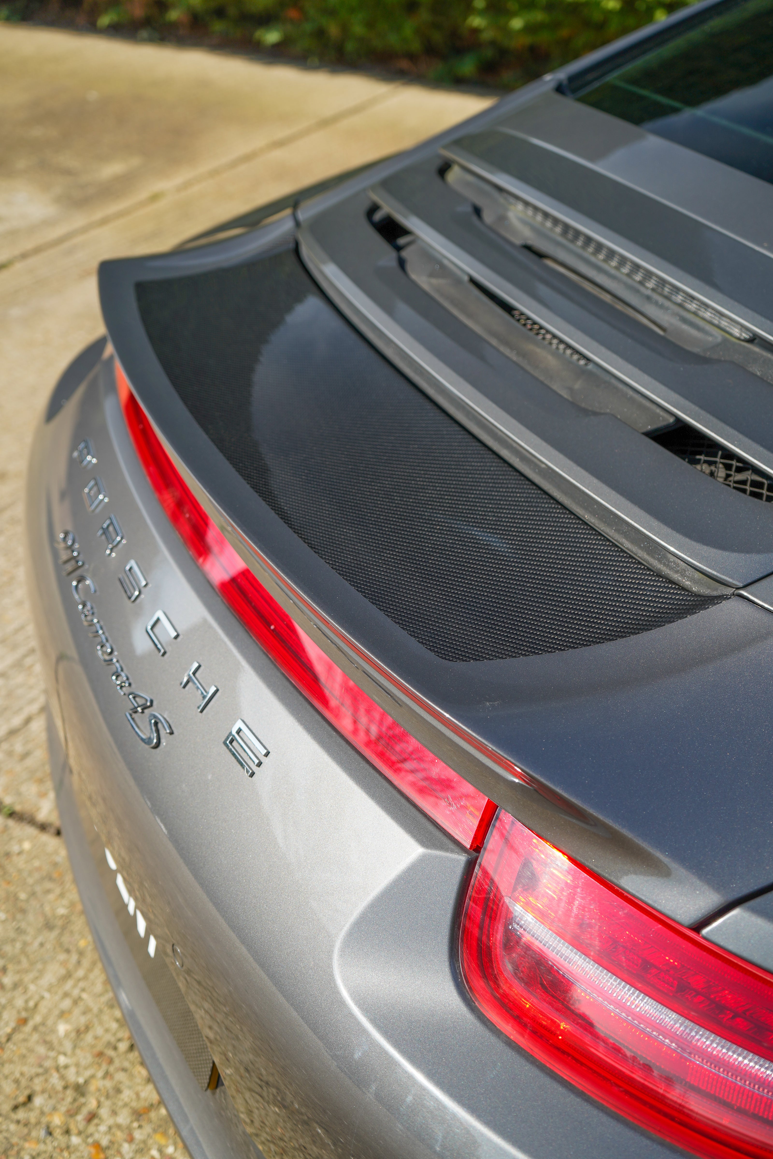 Porsche 991.1 Carbon Ducktail Close Up